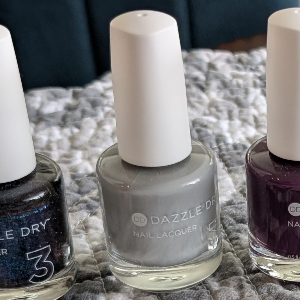 Dazzle Dry Nail Polish - Tranquil Gray